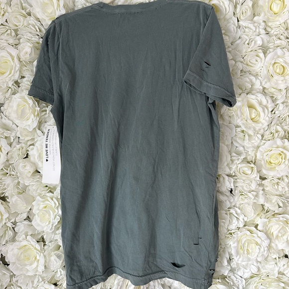 Graphic T-Shirt - Picture 3 of 5